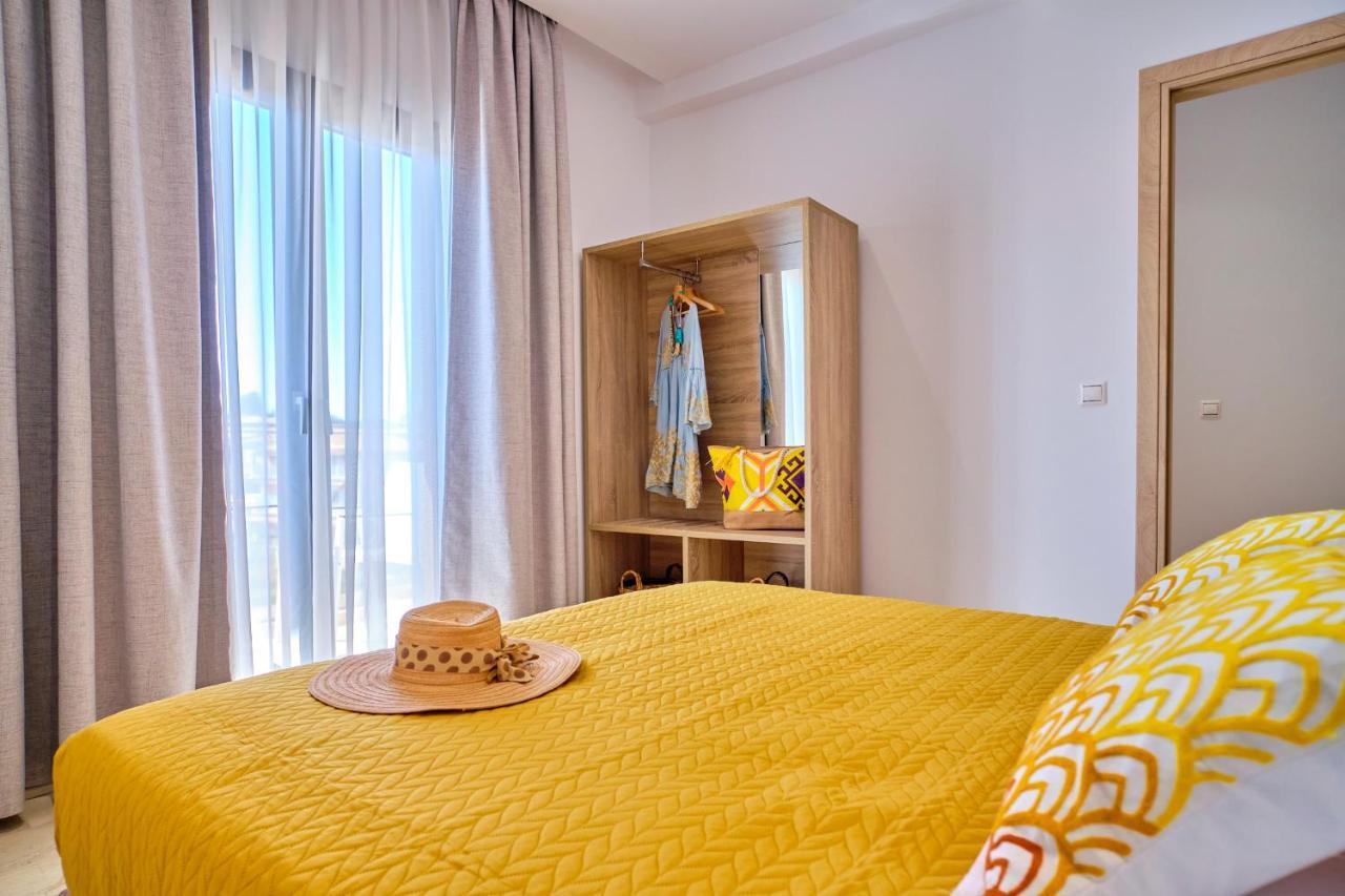 Sunflower Suites Gouvia Corfu מראה חיצוני תמונה