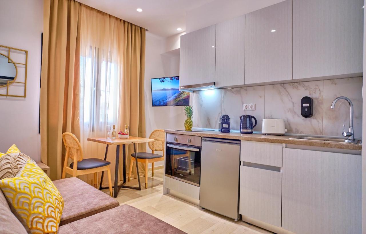 Sunflower Suites Gouvia Corfu מראה חיצוני תמונה