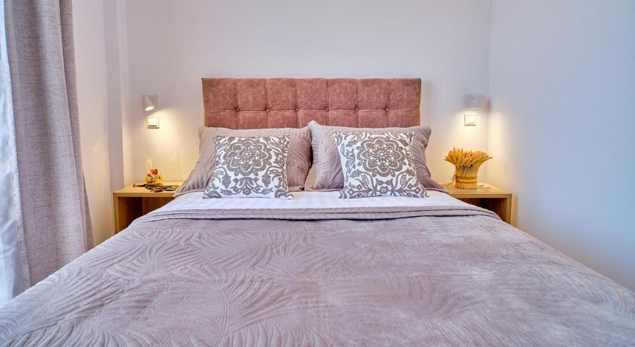 Sunflower Suites Gouvia Corfu מראה חיצוני תמונה