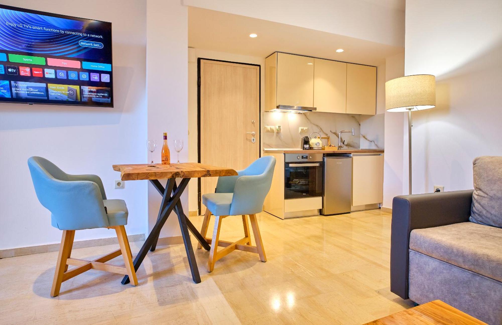 Sunflower Suites Gouvia Corfu מראה חיצוני תמונה